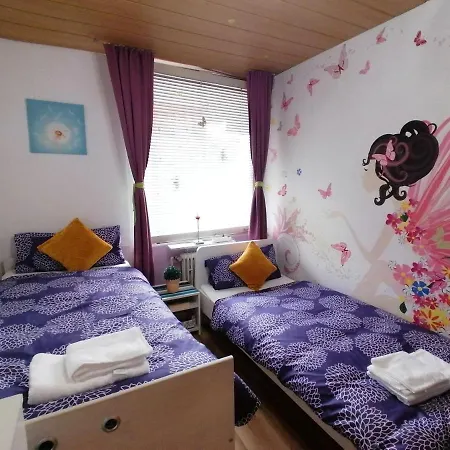 Fully Furnished 3 In Bruck Appartement *