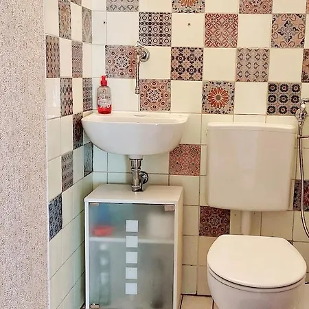 Fully Furnished 3 In Bruck Appartement